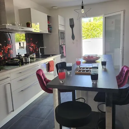 Grande Maison La Merasel Вилла